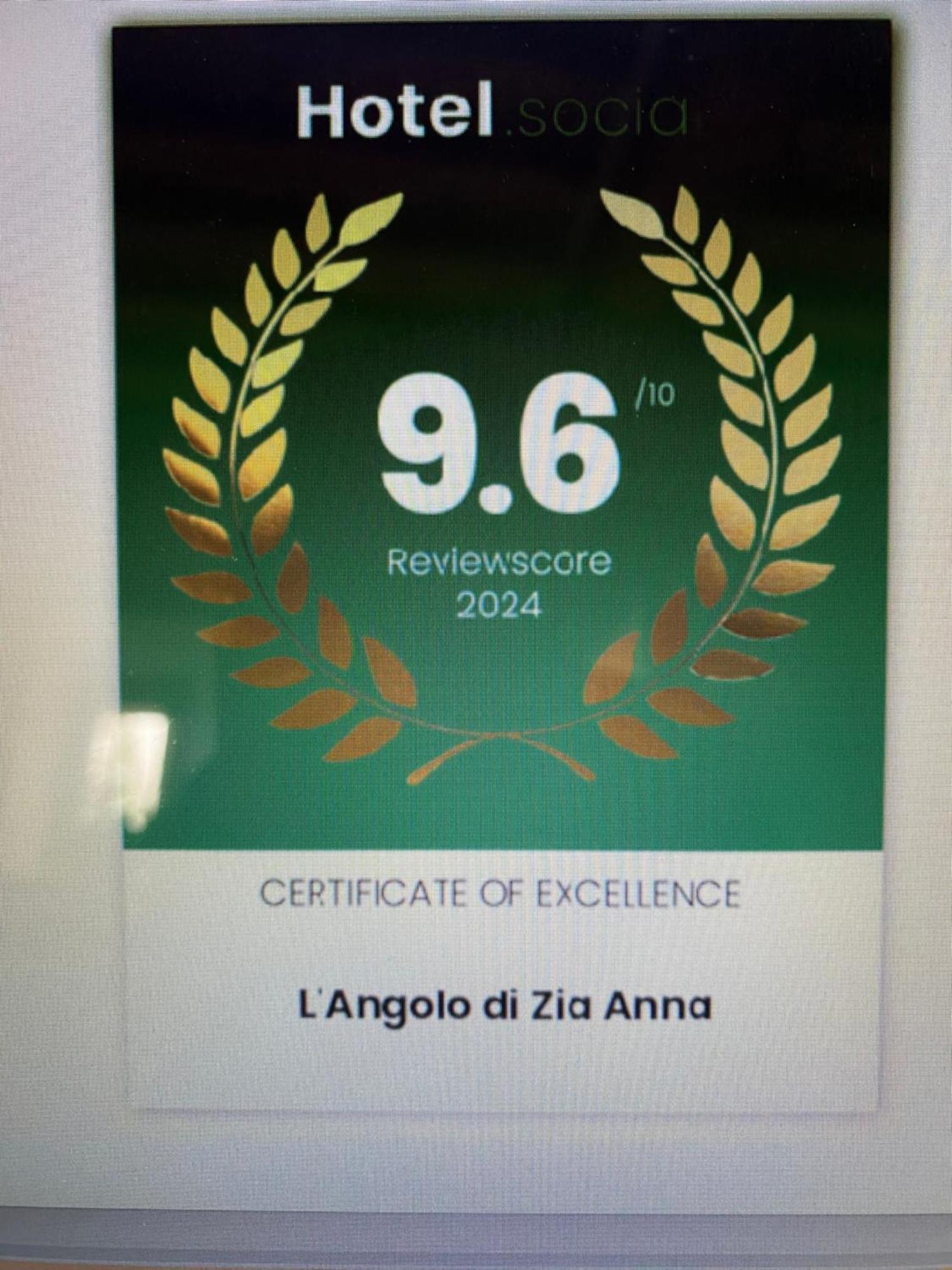 L'Angolo Di Zia Anna Montefalco Kültér fotó